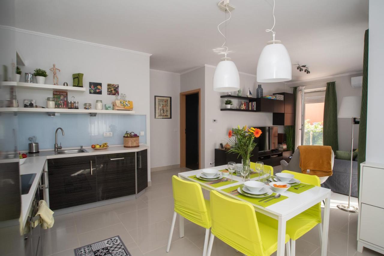Sunny Home Near Bud With 2Br, Ac And Free Parking Vecsés Εξωτερικό φωτογραφία