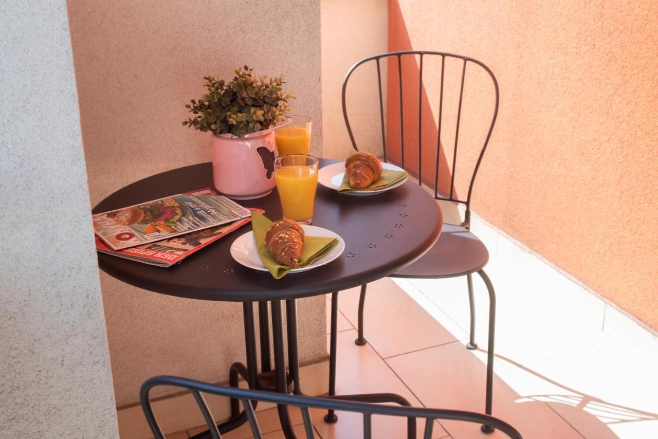 Sunny Home Near Bud With 2Br, Ac And Free Parking Vecsés Εξωτερικό φωτογραφία